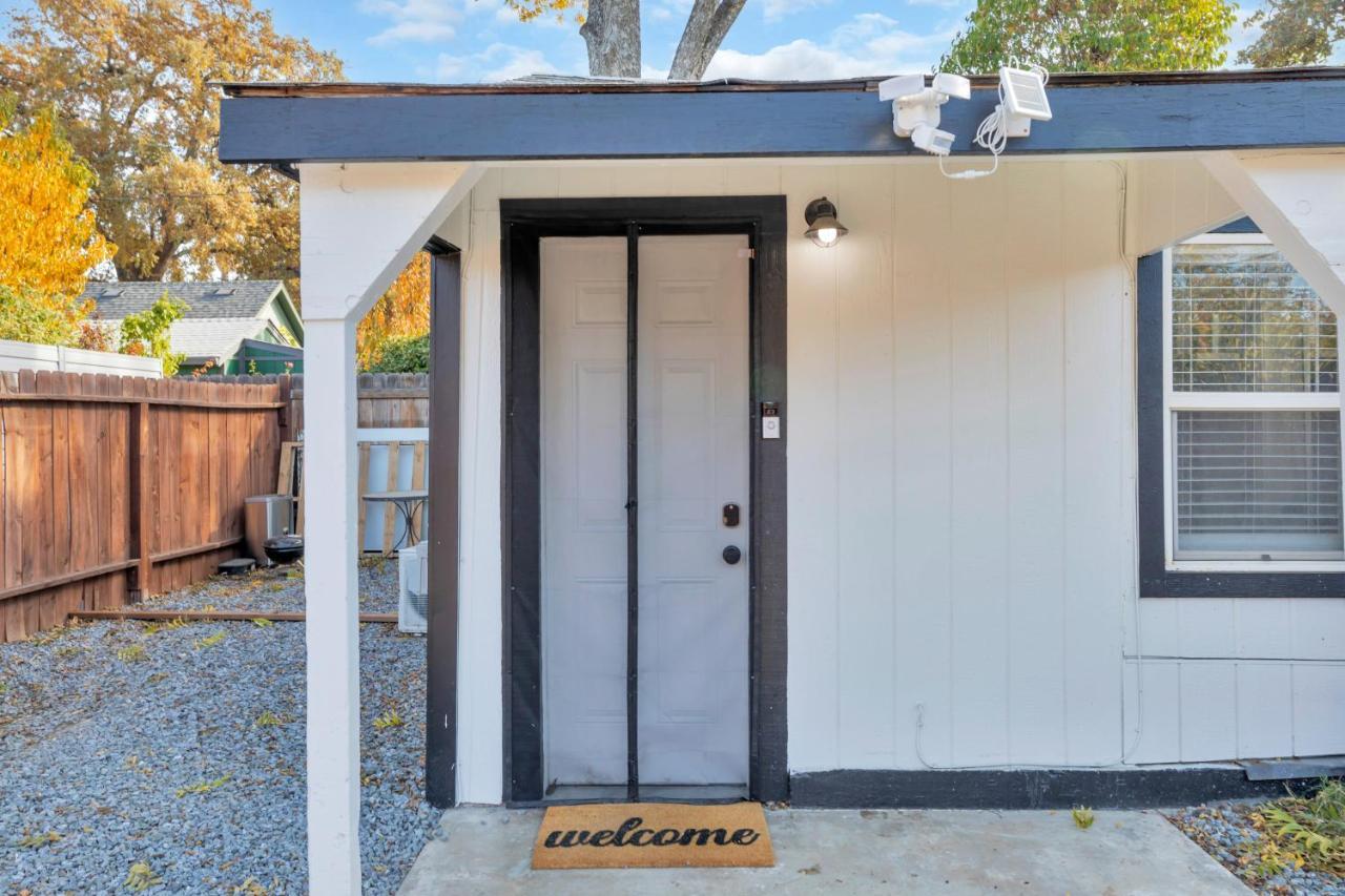 A Cottage - Walk To Uc Davis & Shriners Sacramento Exterior foto
